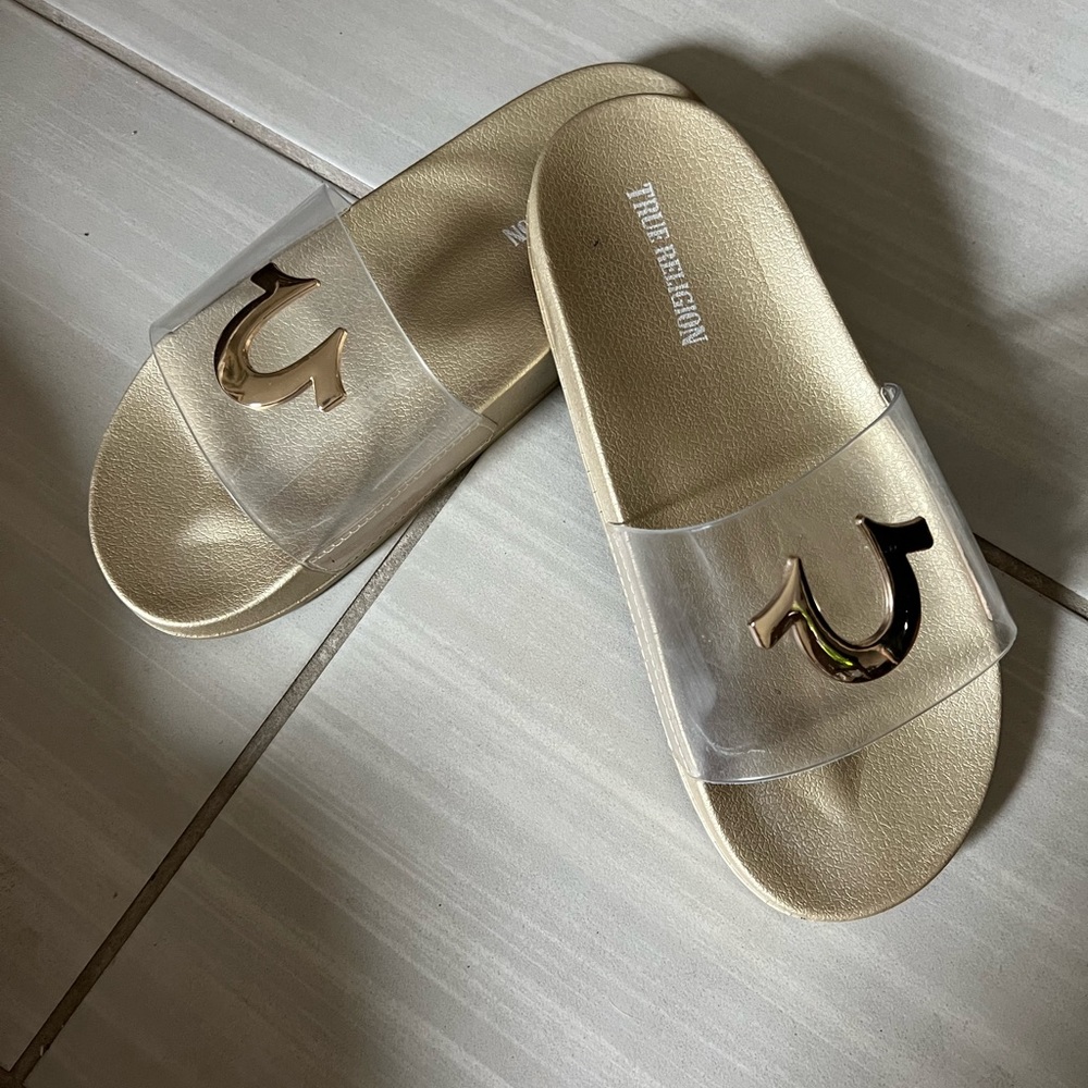 True Religion slides size 9 woman’s
